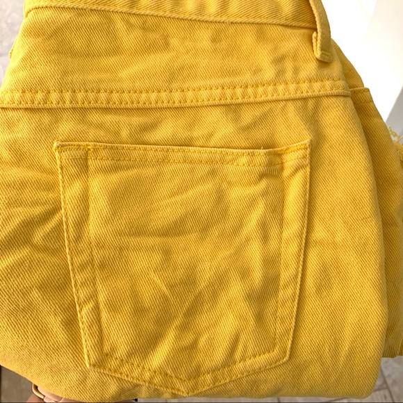 ✨ Newport News Vintage Cut-Off Yellow Shorts - Size 14 - Picture 13 of 13